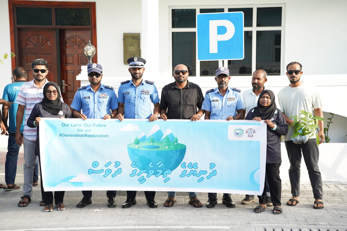 Dhuniyeyge Thimaaveshi Dhuvas