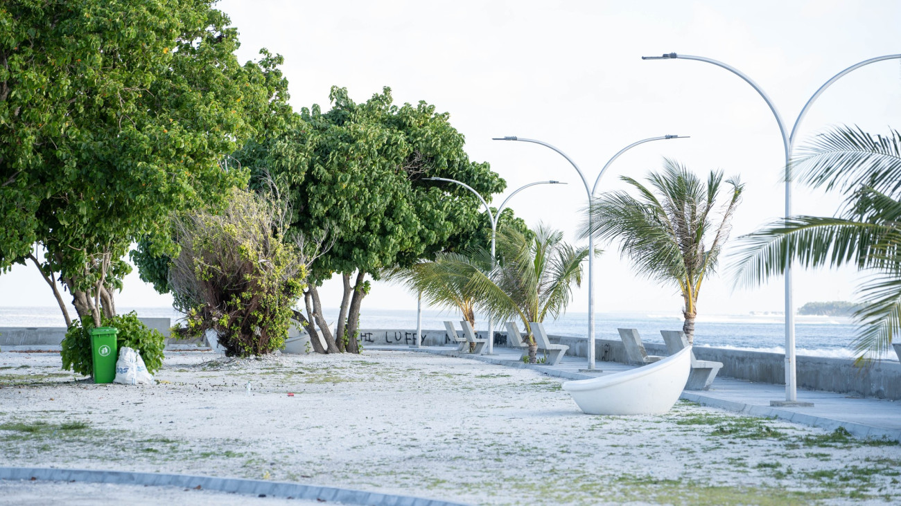 ދެކޮނު ކުޅި ތަރައްޤީ ކުރުމުގެ މަޝްރޫޢު