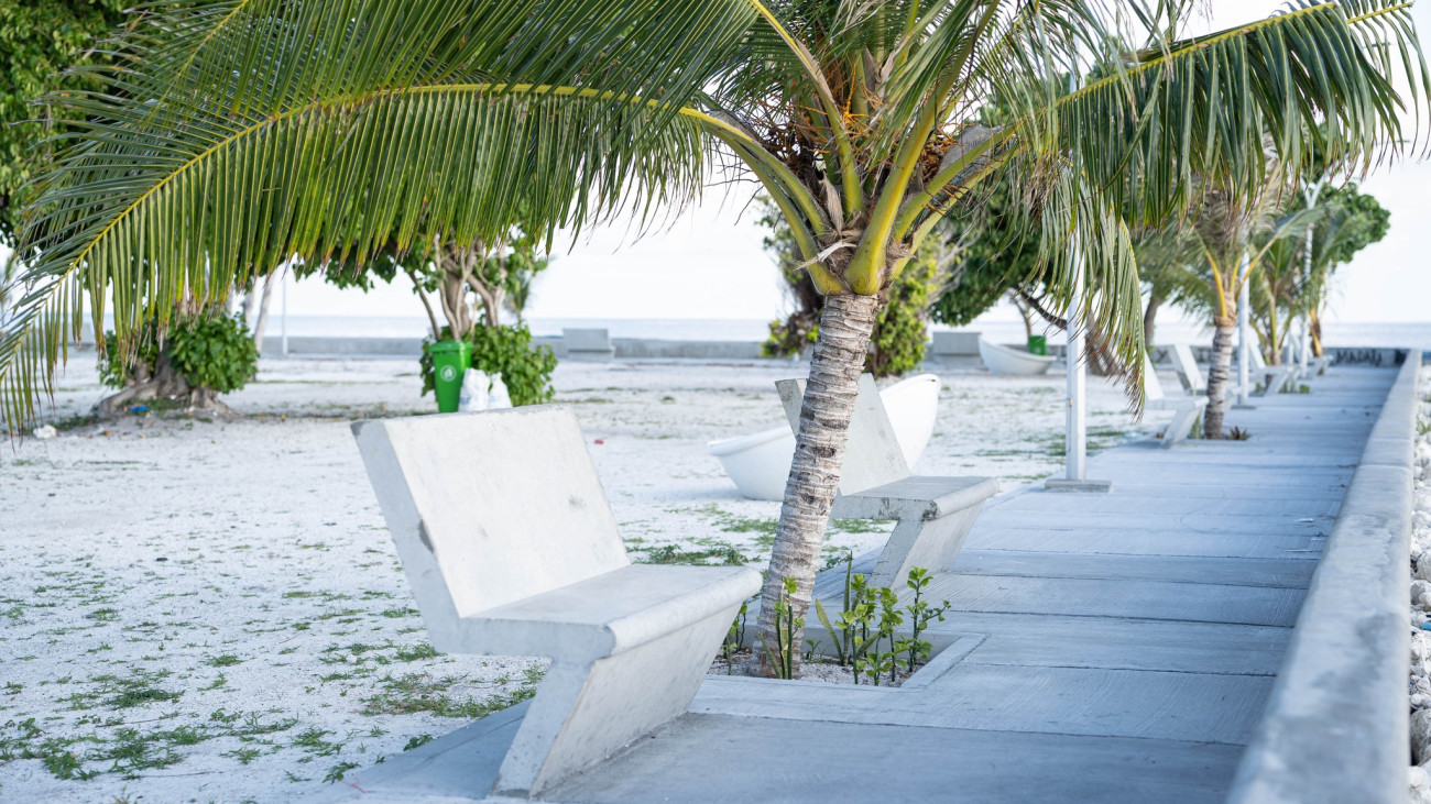 ދެކޮނު ކުޅި ތަރައްޤީ ކުރުމުގެ މަޝްރޫޢު