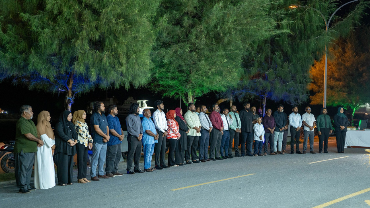 މޯލްޑިވްސް އިސްލާމިކް ބޭންކުގެ ގއ.ވިލިނގިލި ސޭލްސް ސެންޓަރ ހުޅުވުމުގެ ރަސްމިއްޔާތުގެ ތެރެއިން.