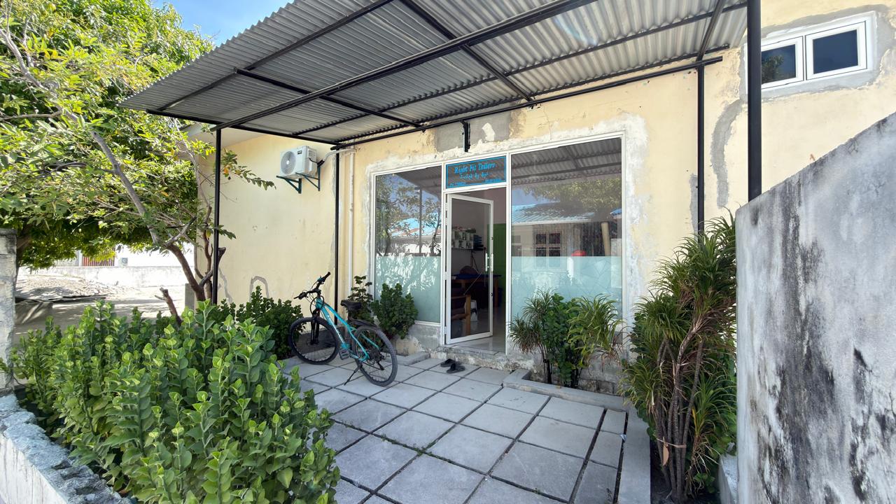 ރައިޓް ފިޓް ޓެއިލާރސް / ނަލަހިޔާގެ / 7799020